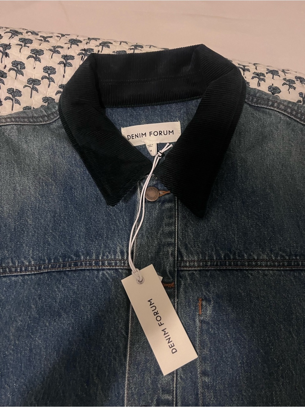 Aritzia - Denim Workwear Jacket (NWT) - Picture 4 of 5